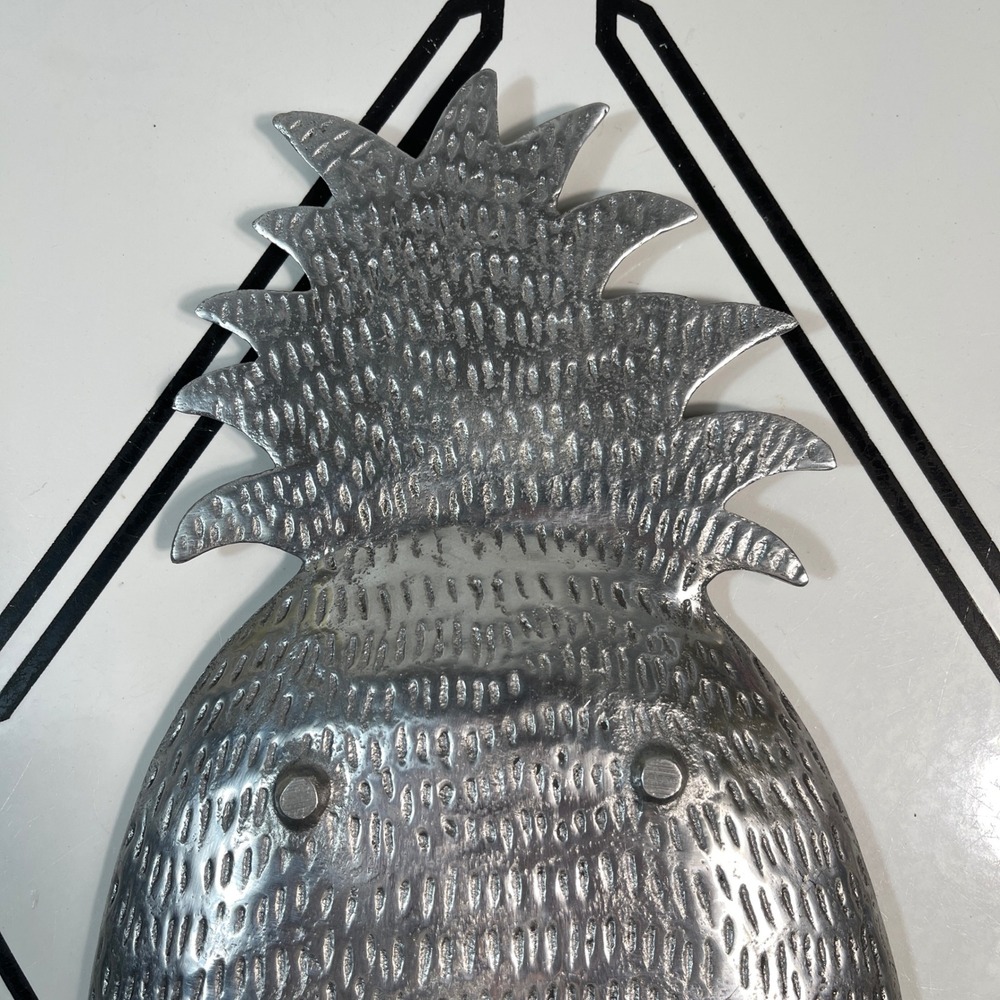 Pineapple‑Shaped Metal Serving Tray Made in India 11¾″‎ x 6½″ Tropical Decor - Picture 6 of 8